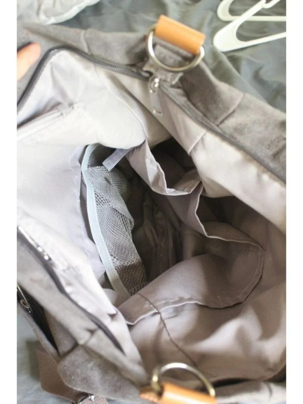 Pragma Style Quality  4-in-1 Crossbody Tote Bag Backpack Organizer Travel